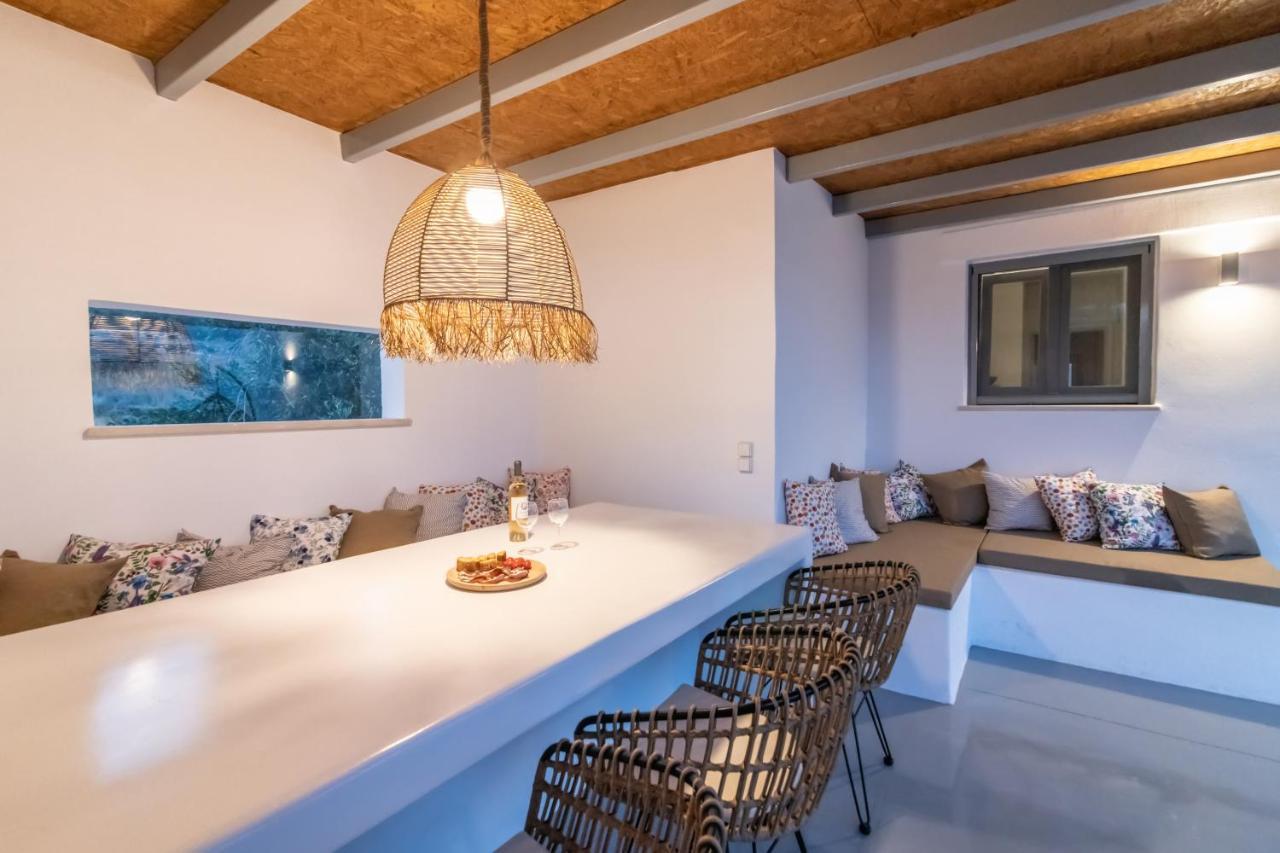 Villa Xerolithia I *
