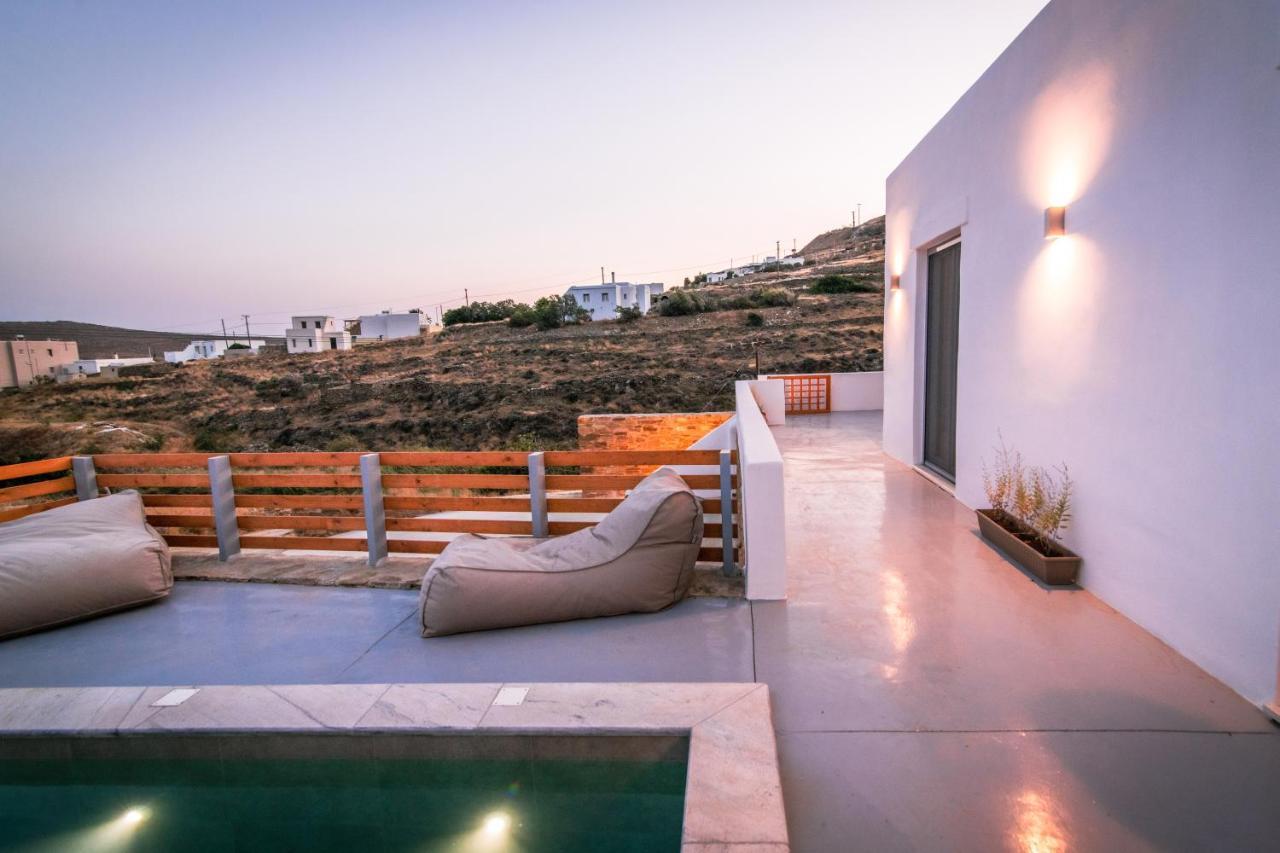 Xerolithia I * Agios Sostis (Tinos)